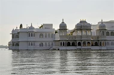 06 Lake_Pichola,_Udaipur_DSC4444_b_H600